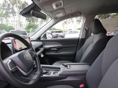 2026 Toyota Grand Highlander LE