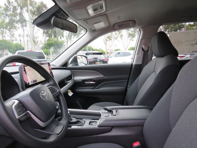 2026 Toyota Grand Highlander LE