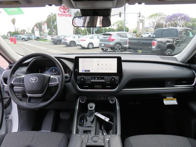 2026 Toyota Grand Highlander LE