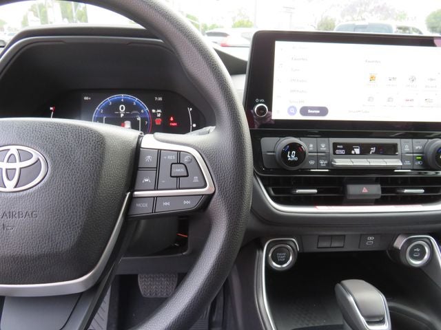 2026 Toyota Grand Highlander LE