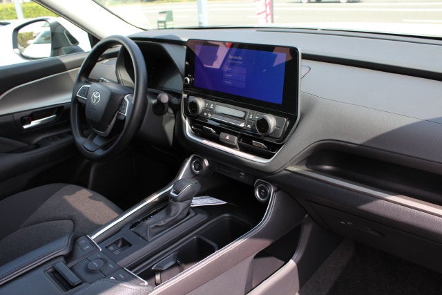 2026 Toyota Grand Highlander LE