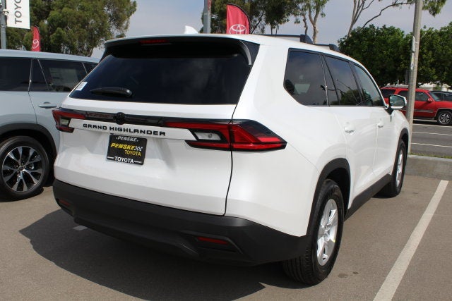 2026 Toyota Grand Highlander LE