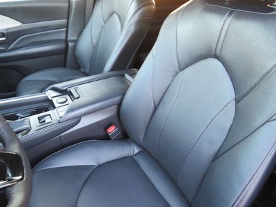 2025 Toyota GRAND HIGHLANDER Limited