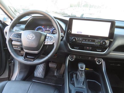 2025 Toyota GRAND HIGHLANDER Limited