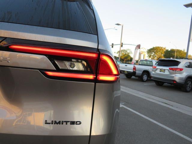 2025 Toyota GRAND HIGHLANDER Limited