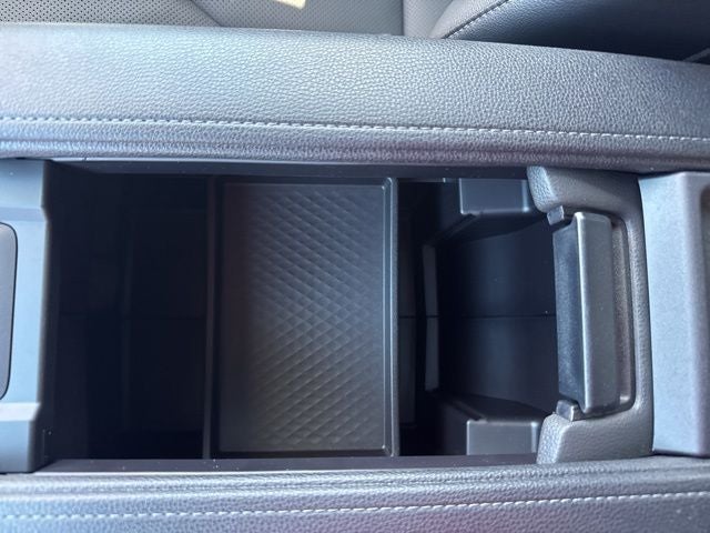 2026 Toyota GRAND HIGHLANDER HEV Nightshade Edition