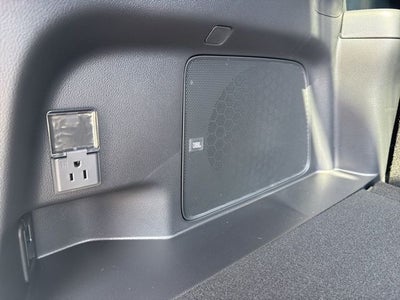 2026 Toyota GRAND HIGHLANDER HEV Nightshade Edition