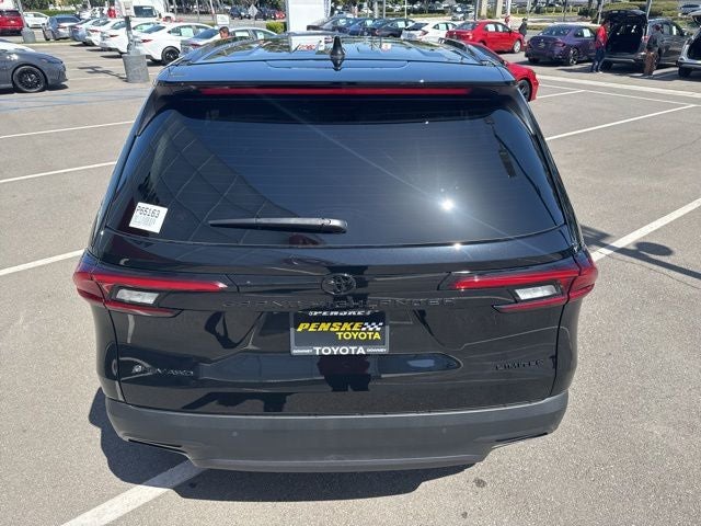 2026 Toyota GRAND HIGHLANDER HEV Nightshade Edition