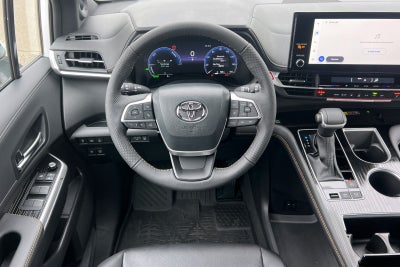 2026 Toyota Sienna Woodland Edition