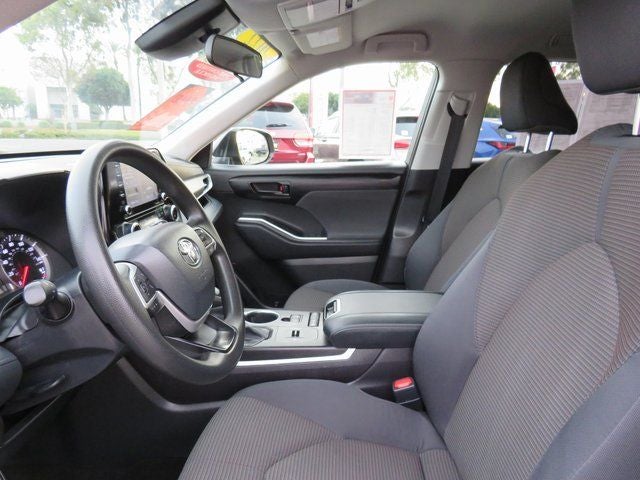 2022 Toyota Highlander L