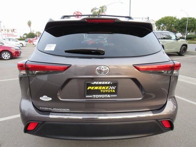 2022 Toyota Highlander L