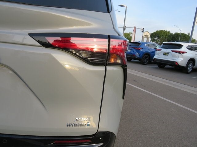 2023 Toyota SIENNA XSE XSE 7 Passenger
