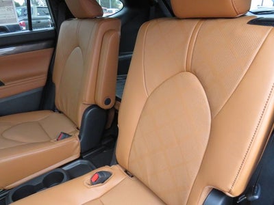 2026 Toyota Highlander Hybrid Hybrid Platinum
