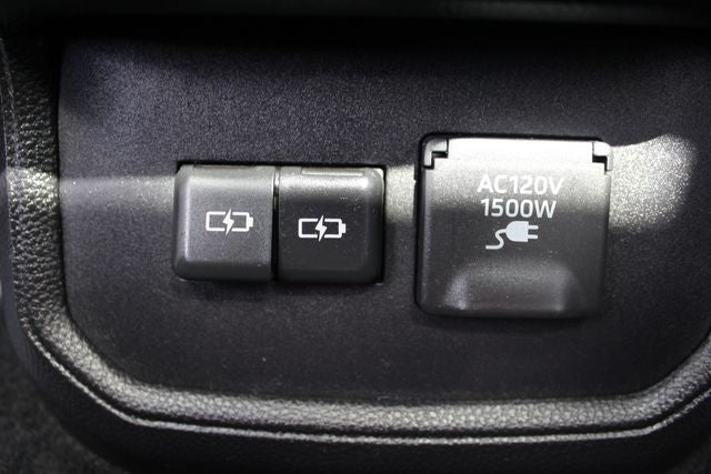 2022 Toyota Highlander Hybrid Platinum