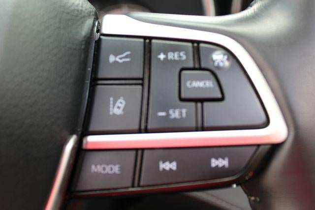 2022 Toyota Highlander Hybrid Platinum