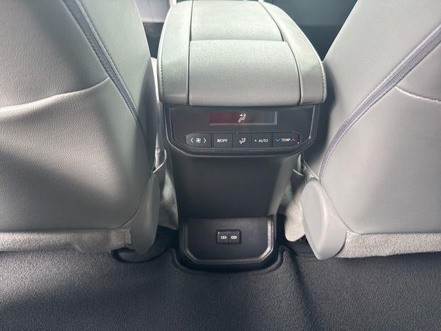 2022 Toyota HIGHLANDER HYBRD XLE