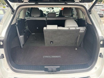 2022 Toyota HIGHLANDER HYBRD XLE