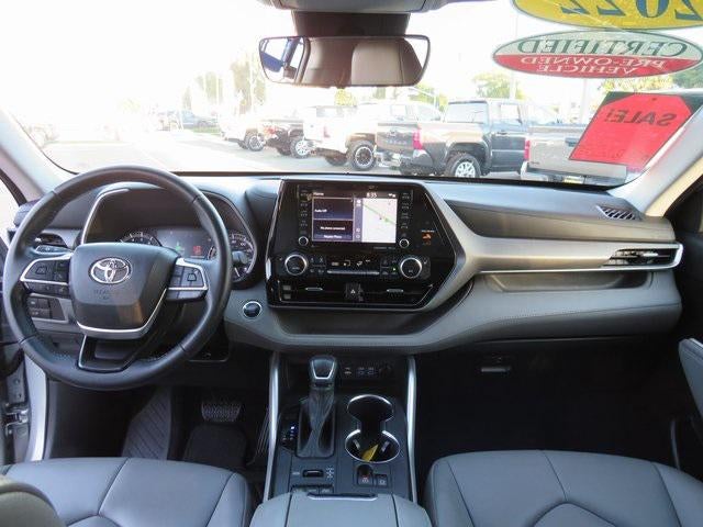 2022 Toyota HIGHLANDER XLE
