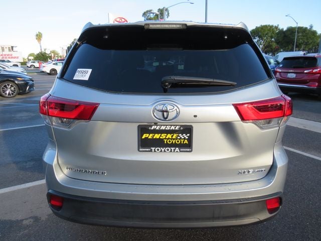 2019 Toyota HIGHLANDER XLE