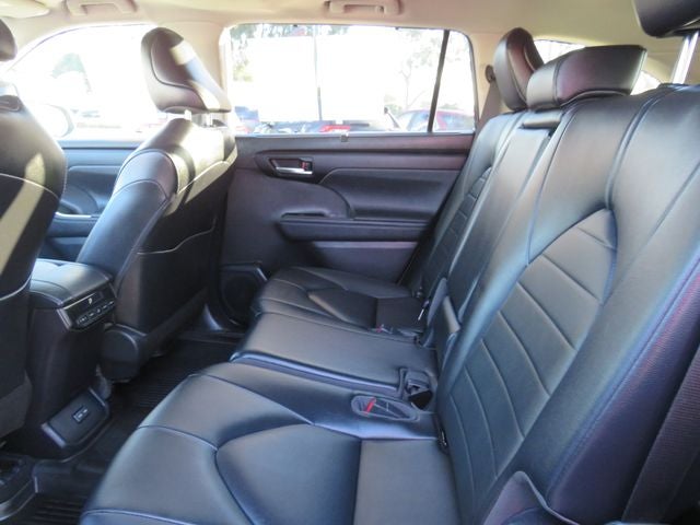 2023 Toyota HIGHLANDER HYBRD XLE