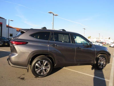 2023 Toyota HIGHLANDER HYBRD XLE