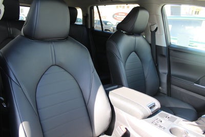 2026 Toyota Highlander Hybrid XLE