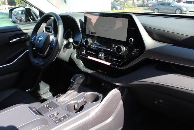 2026 Toyota Highlander Hybrid XLE