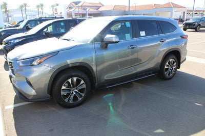2026 Toyota Highlander Hybrid XLE