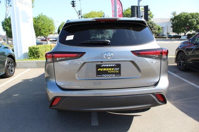 2026 Toyota Highlander Hybrid XLE