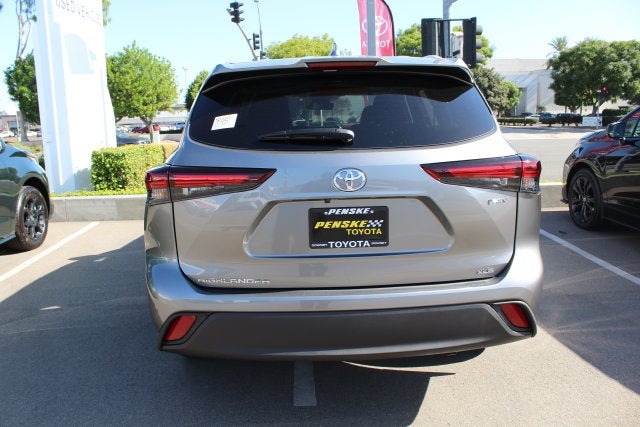 2026 Toyota Highlander Hybrid XLE