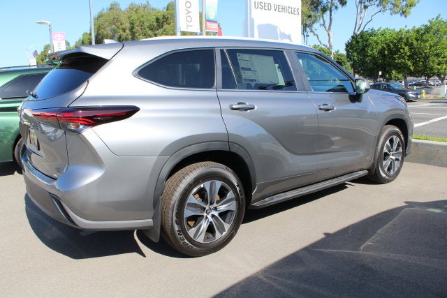 2026 Toyota Highlander Hybrid XLE