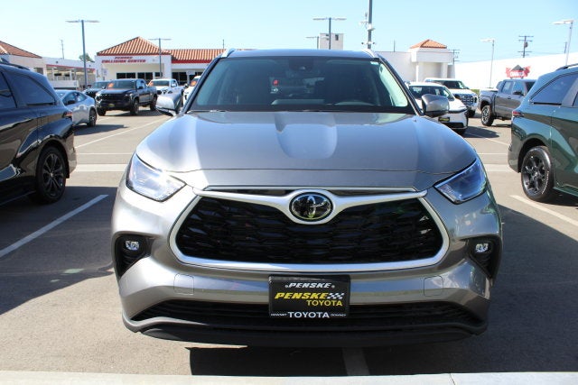 2026 Toyota Highlander Hybrid XLE