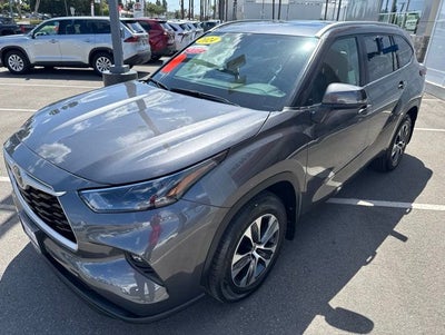 2024 Toyota HIGHLANDER XLE