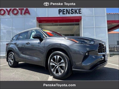 2024 Toyota HIGHLANDER XLE