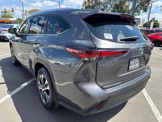 2024 Toyota HIGHLANDER XLE