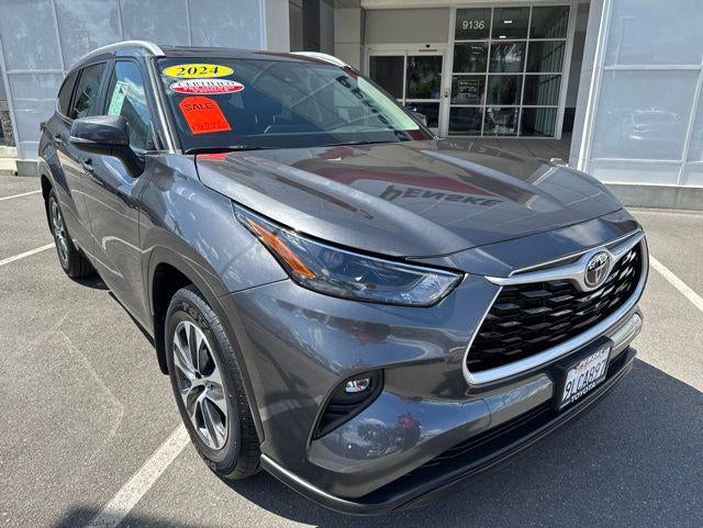 2024 Toyota HIGHLANDER XLE