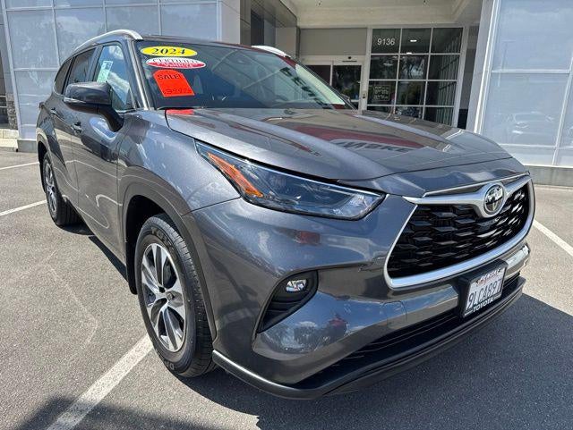 2024 Toyota HIGHLANDER XLE