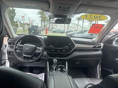 2023 Toyota HIGHLANDER XLE