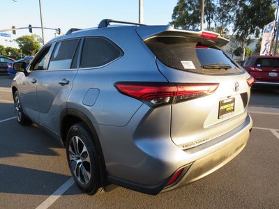 2023 Toyota HIGHLANDER XLE