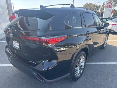 2023 Toyota HIGHLANDER Limited