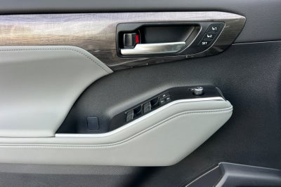 2026 Toyota Highlander Limited