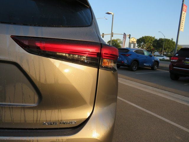 2026 Toyota Highlander XSE