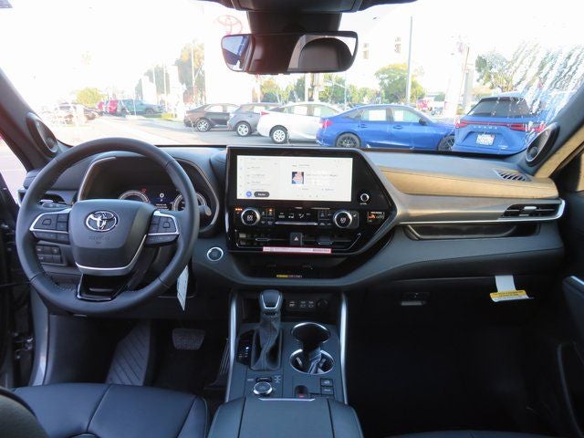 2026 Toyota Highlander XSE