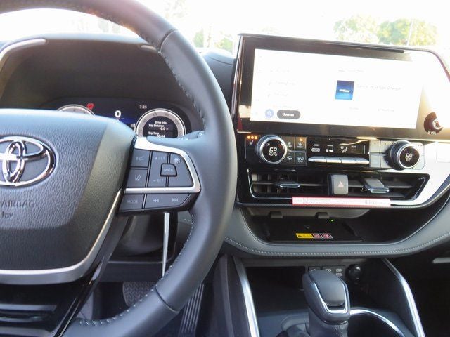 2026 Toyota Highlander XSE