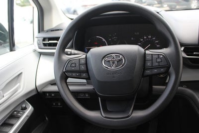 2026 Toyota Sienna LE 8 Passenger
