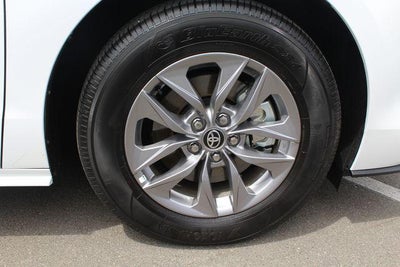 2026 Toyota Sienna LE 8 Passenger