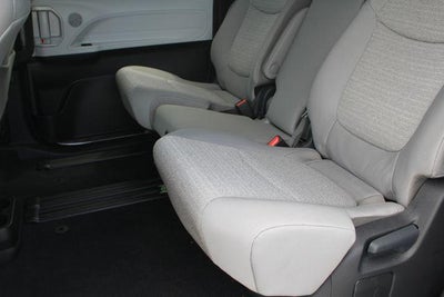 2026 Toyota Sienna LE 8 Passenger
