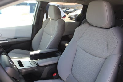 2026 Toyota Sienna LE 8 Passenger