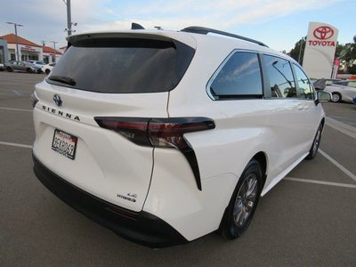 2023 Toyota SIENNA LE AWD LE 8 Passenger