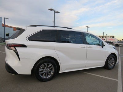2023 Toyota SIENNA LE AWD LE 8 Passenger